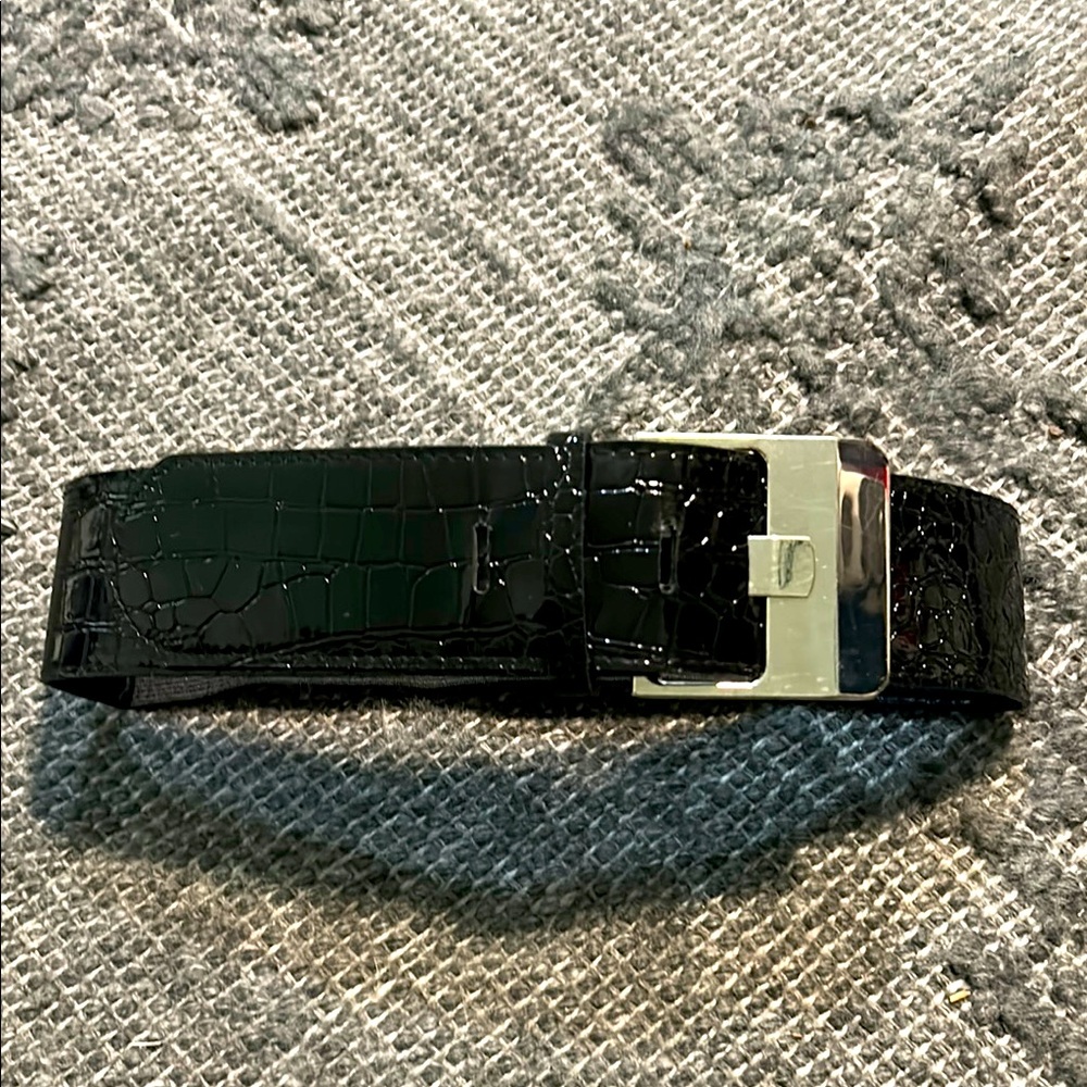 Elegant Black Crocodile Pattern Belt Small Black & Sliver